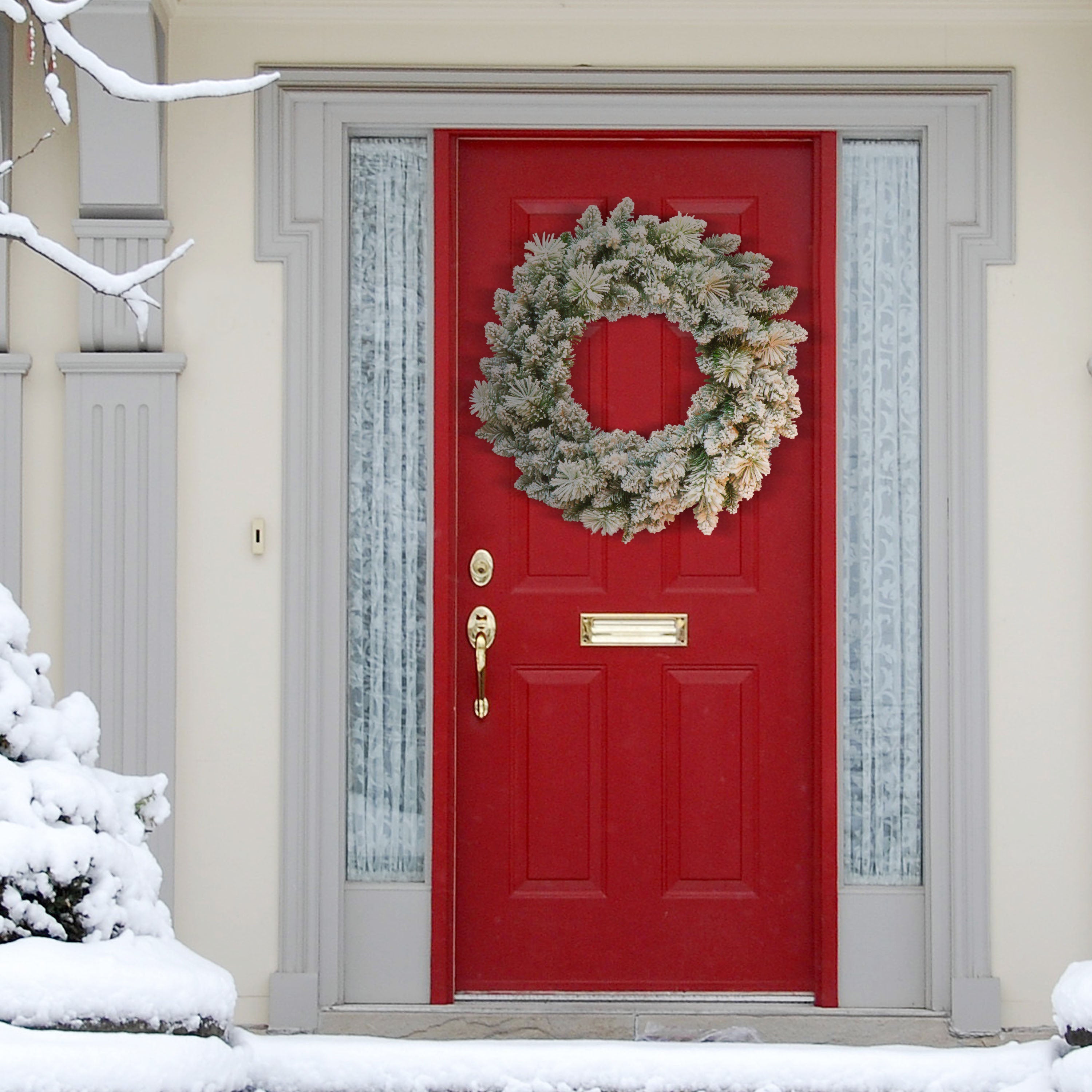 24" Flocked Spruce Wreath